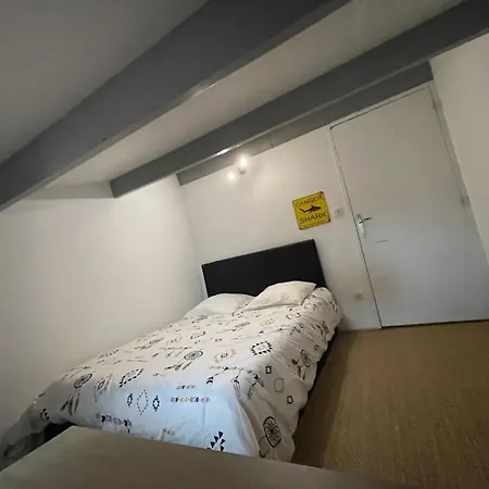 Vakantiehuis De Spacieuse Au Calme Piscine Privee Boudy
